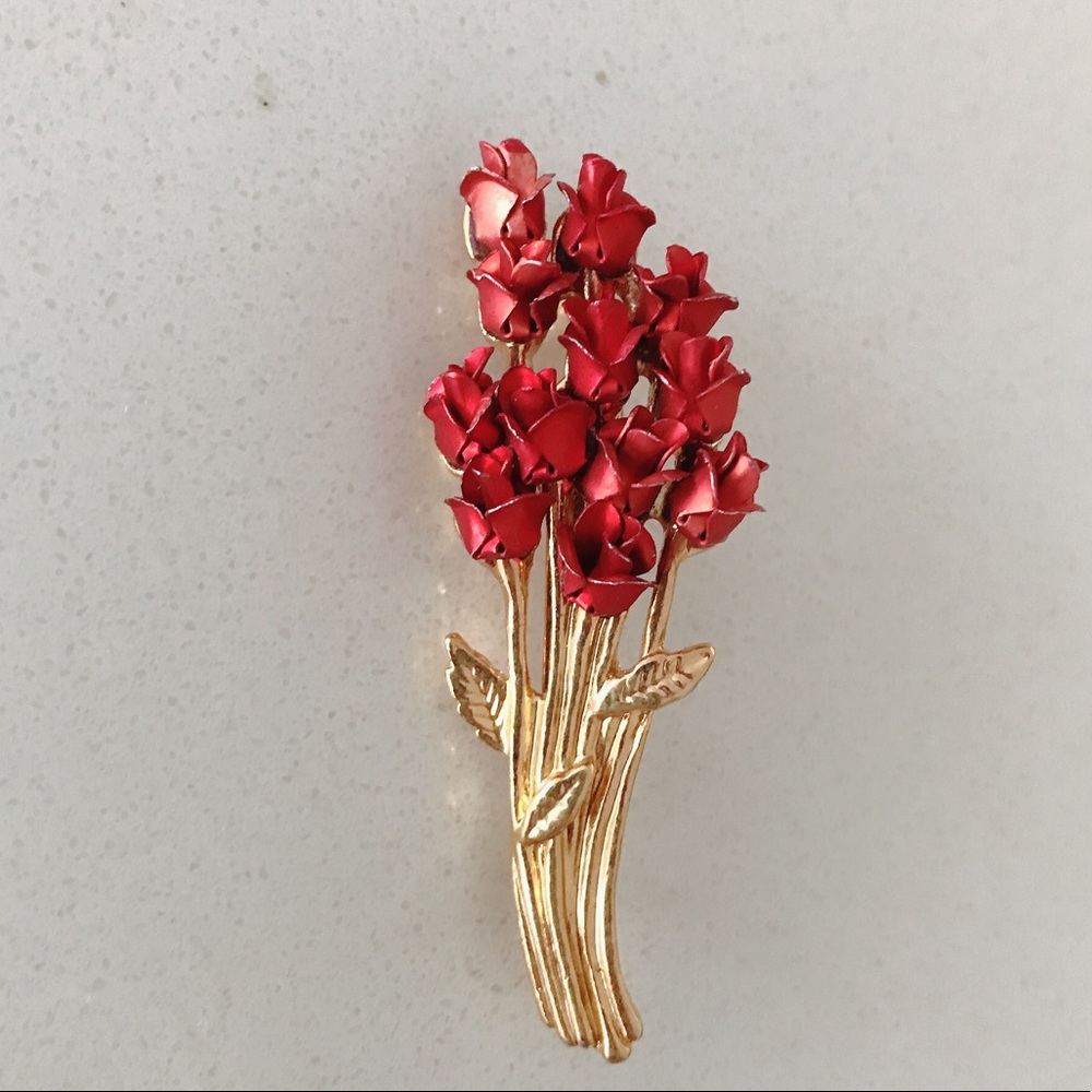 Vintage rose bouquet brooch
